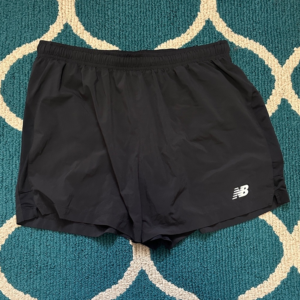 New Balance Men’s Black 5” Running Shorts Size Large